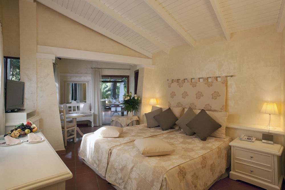 Forte Village Resort - Bouganville Santa Margherita di Pula Room photo